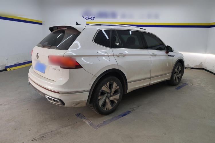 Used Volkswagen Tiguan L 2023 Restyled 330TSI Automatic Two-Wheel Drive R-Line Enhanced Comfort Version