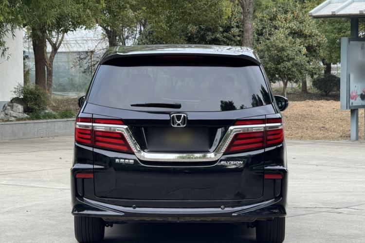 Used Honda Elysion 2016 2.4L Luxury Edition
