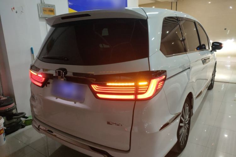 Used Honda Elysion 2022 2.0L eHEV Luxury First Edition
