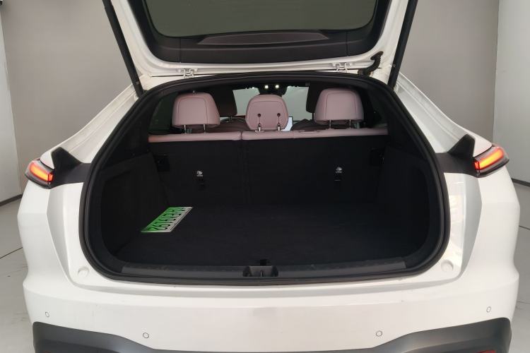 Used ONVO L60 2024 60 kWh Rear-Drive Version
