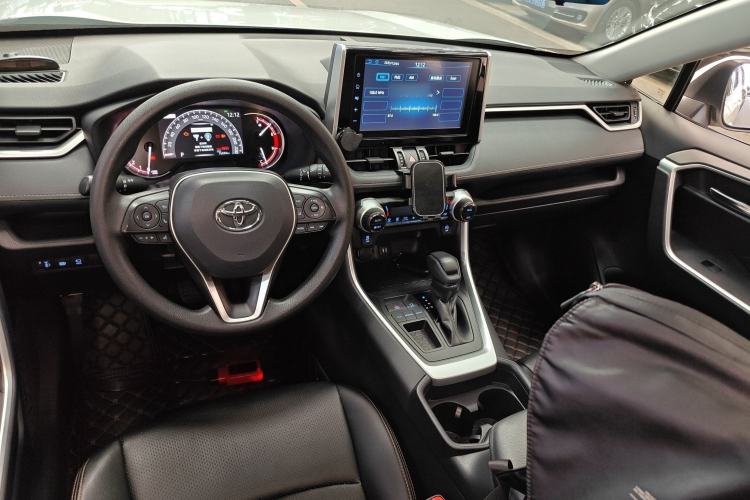 Used Toyota RAV4 2020 2.0L CVT Two-Wheel Drive Fashion Edition
