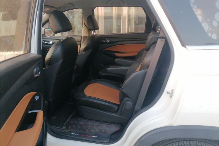 Used Wuling Hongguang S3 2019 1.5L Manual Luxury Model China VI Standard