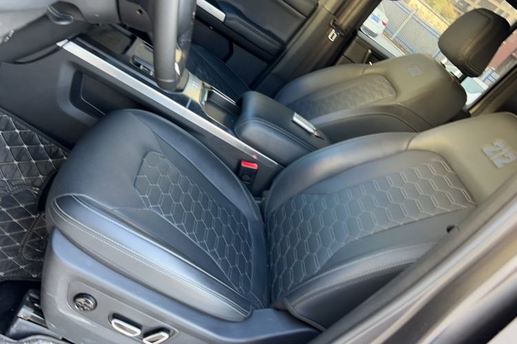 Used  T01 2024 2.0T Mechanic