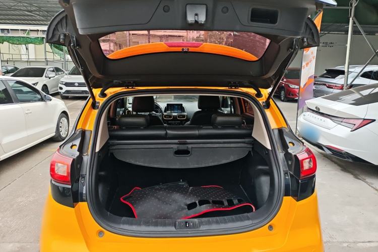 Used Dongfeng Aeolus AX4 2017 1.6L DCT Trendy Style