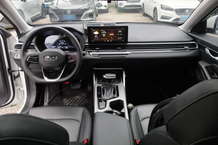 Used Geely Auto Emgrand 2022 4th Generation 1.5L CVT Luxury Model
