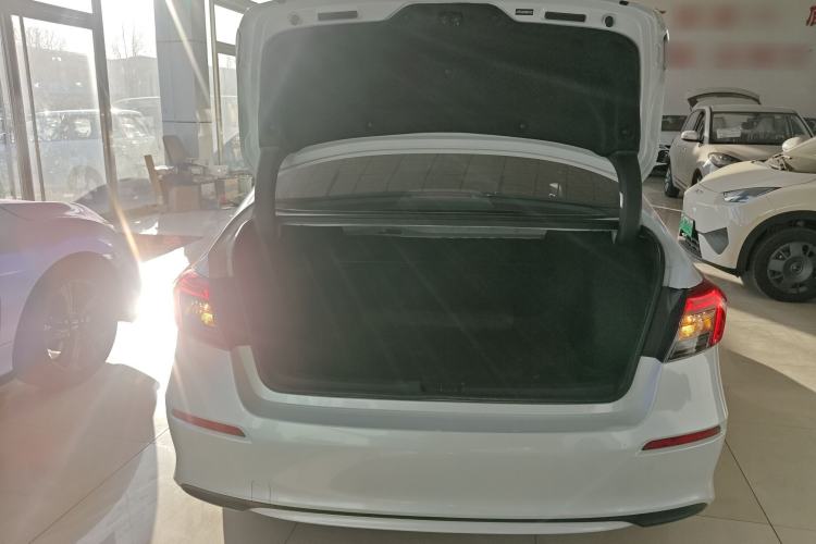 Used Honda Civic 2023 2.0L eHEV Pioneer Edition
