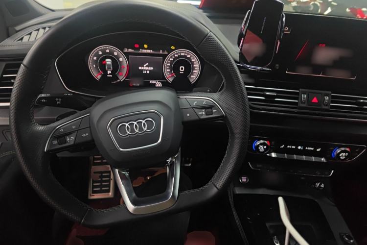 Used Audi Q5L 2025 quattro 45th Anniversary Edition 45 TFSI Luxury Dynamic Model
