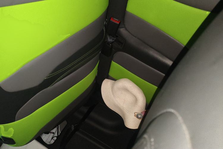 Used Roewe Clever 2021 302 km New Four-Seater Super-Efficient Version