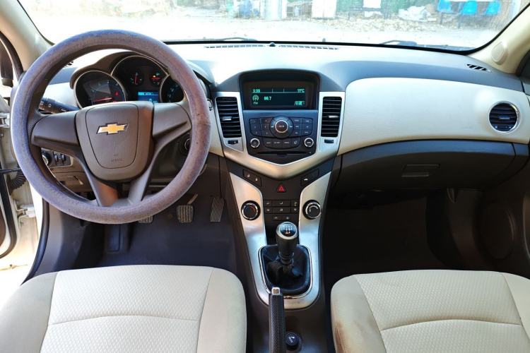 Used Chevrolet Cruze 2015 1.5L Classic SL MT
