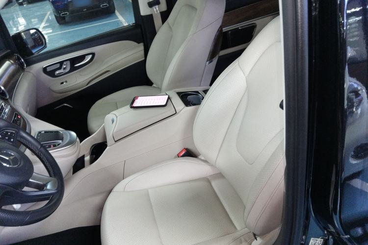 Used Mercedes-Benz V-Class 2021 V 260 L Long-wheelbase Luxury Edition