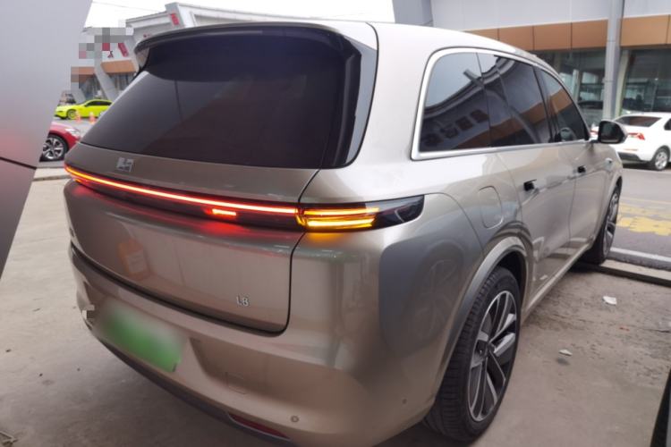 Used Li Auto L8 2024 Ultra Model
