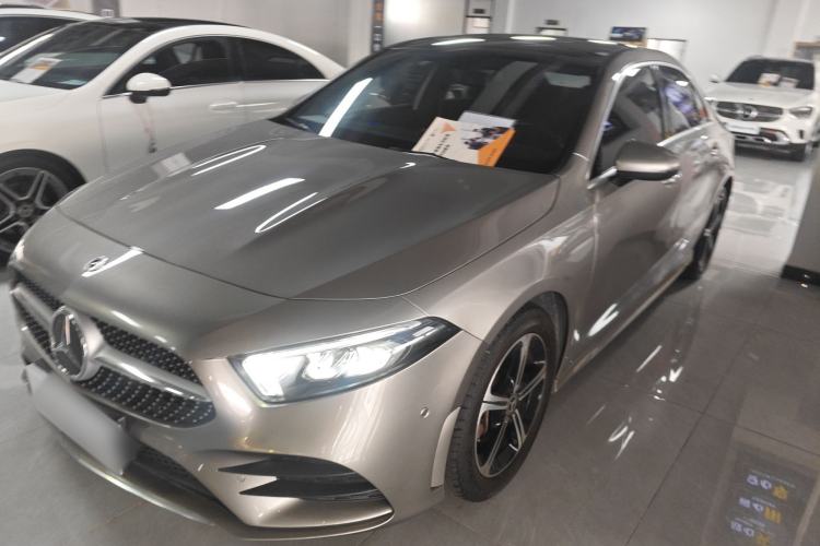Used Mercedes-Benz A-Class 2022 Revised Version A 200 L Sport Sedan Fashionable Style