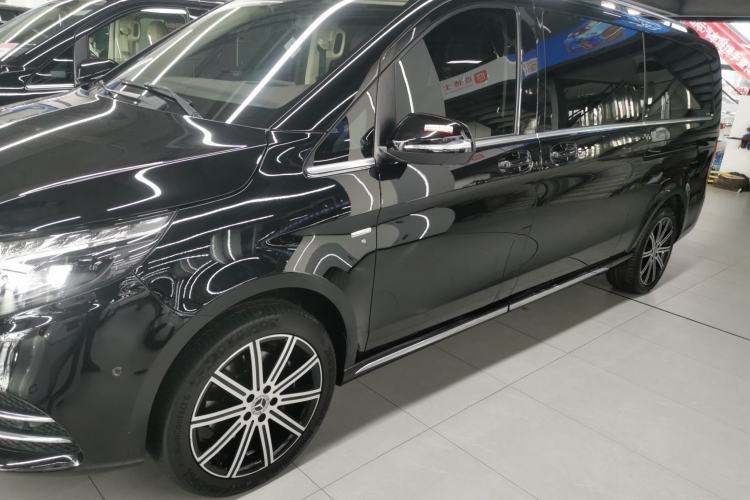 Used Mercedes-Benz V-Class 2022 V 260 L Long-wheelbase Luxury Edition