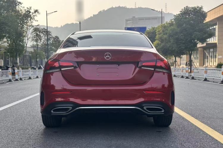 Used Mercedes-Benz A-Class 2021 A 200 L Sport Sedan Fashion Model
