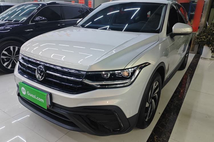 Used Volkswagen Tiguan L 2025 Model, Outstanding Version, 300TSI Automatic Two-Wheel Drive Longteng Edition