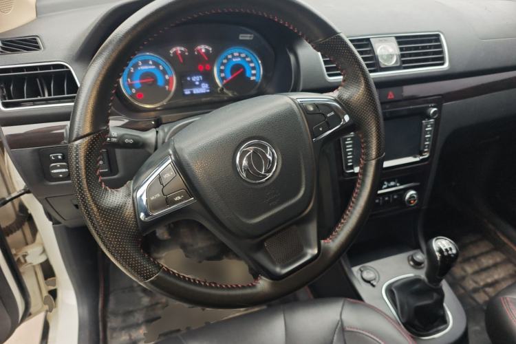 Used Dongfeng Fengon 370 2016 1.5L Manual Luxury 7-Seater