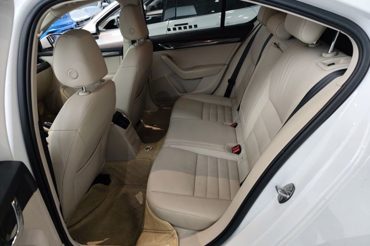 Used Skoda Octavia 2015 1.6L Automatic Yijun Edition
