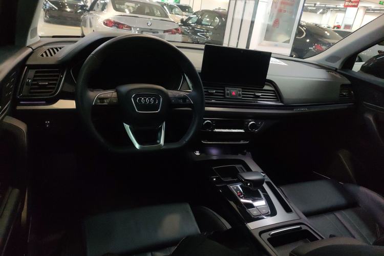 Used Audi Q5L 2022 45T Luxury Dynamic Model
