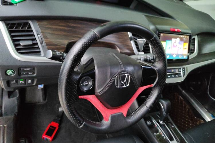 Used Honda Jade 2017 1.8L automatic Comfort version 5 seats
