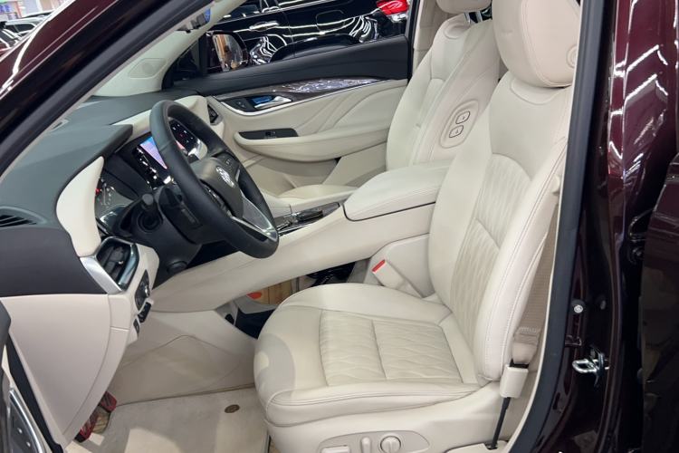 Used Buick Enclave 2022 652T 4x4 Avenir 6-Seater
