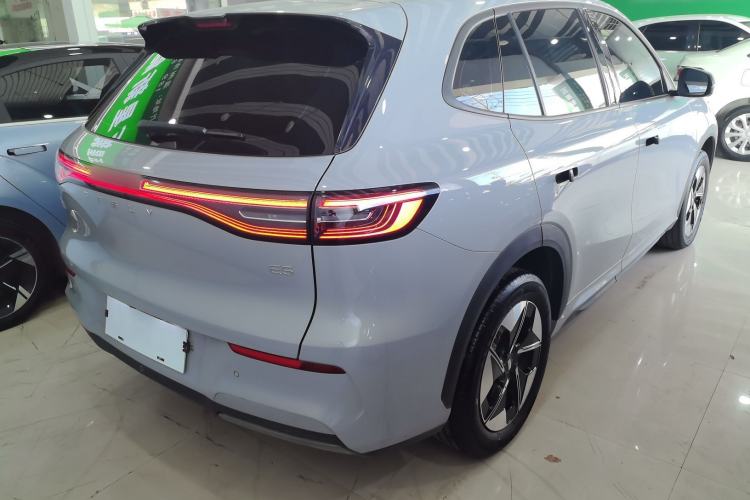 Used  E5 2024 440km Launch Edition
