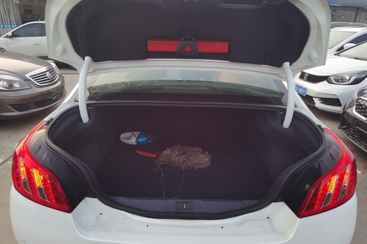 Used Peugeot 508 2013 2.0L 2nd Anniversary Edition with Automatic Sunroof – Classic Version
