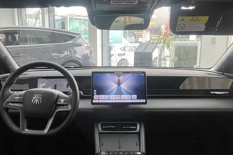 Used BYD Qin L 2025 EV 545KM Beyond Version
