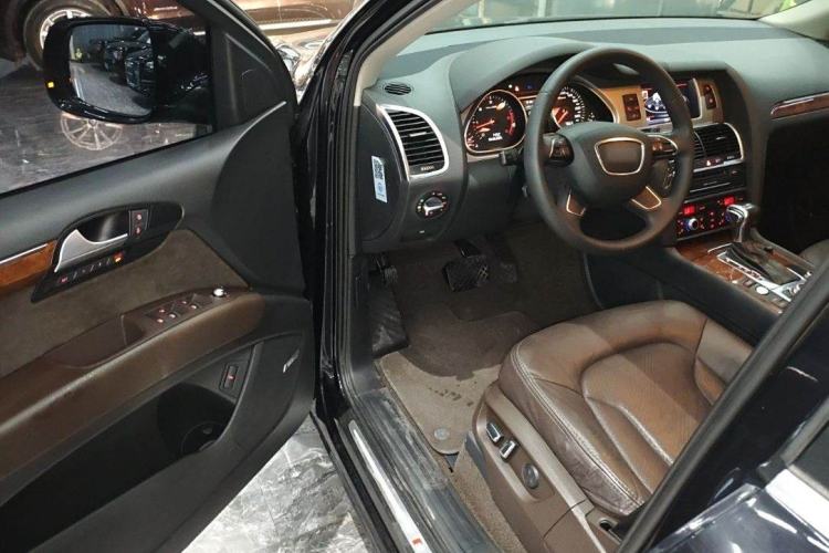 Used Audi Q7 2014 35 TDI Sport Edition
