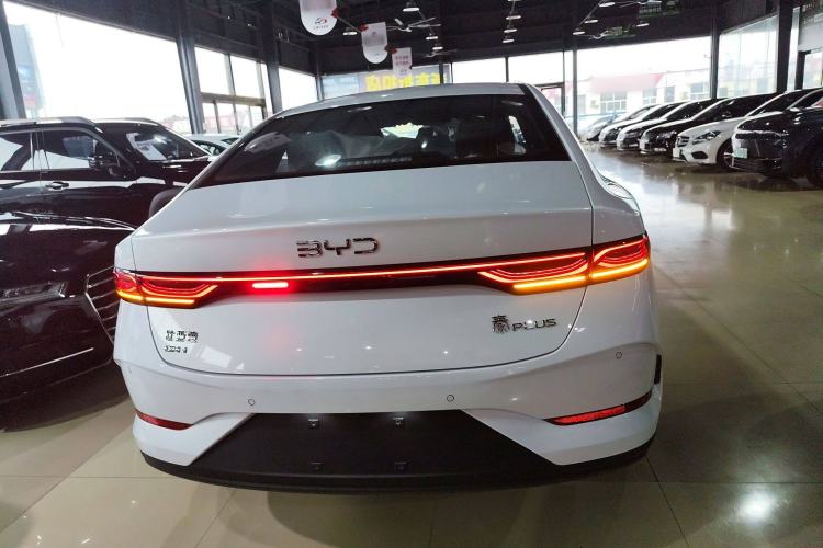 Used BYD Qin PLUS 2025 DM-i Smart Drive 55KM Leading Model
