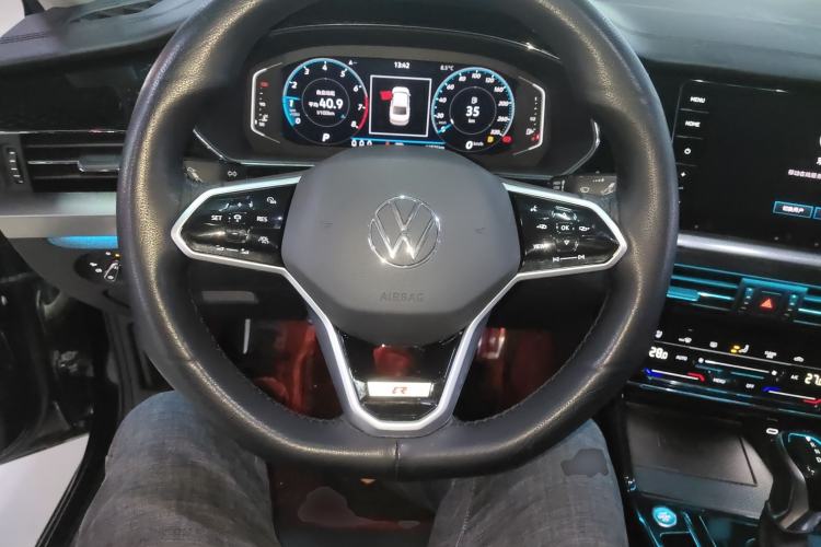 Used Volkswagen Passat 2023 Facelift 330TSI Luxury Edition