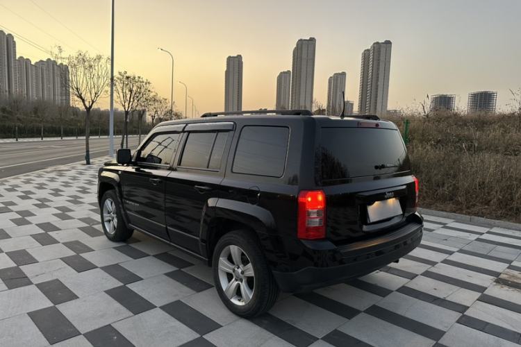 Used  Patriot 2014 2.0L Sport Enhanced Edition
