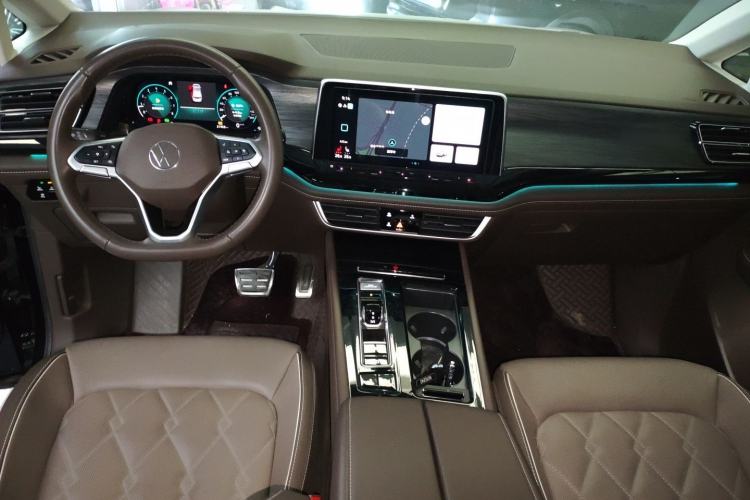 Used Volkswagen Viloran 2023 Revised 380TSI Prestige Edition
