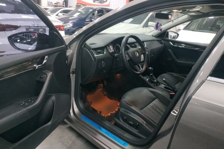 Used Skoda Octavia 2018 TSI280 DSG Flagship Edition
