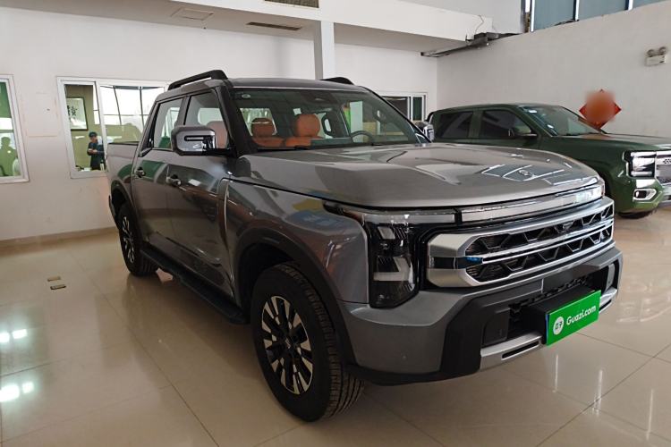 Used Dongfeng Zhengzhou Nissan Z9 2025 GT 2.0T Automatic Gasoline 4x4 First-Edition Smart Edition
