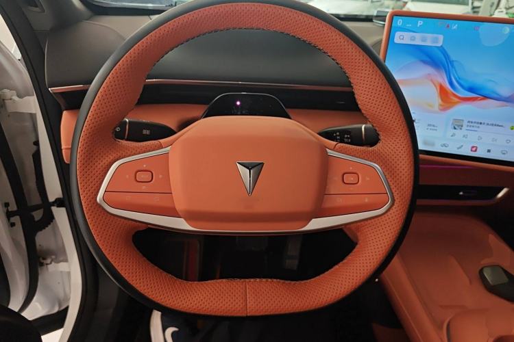 Used  S07 2024 215Max Range-Extended Version
