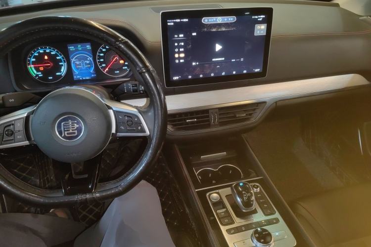 Used BYD Tang New Energy 2018 DM 2.0T All-Wheel Drive Smart Connect & Enjoyment Model 7 Seats China V Emission Standard
