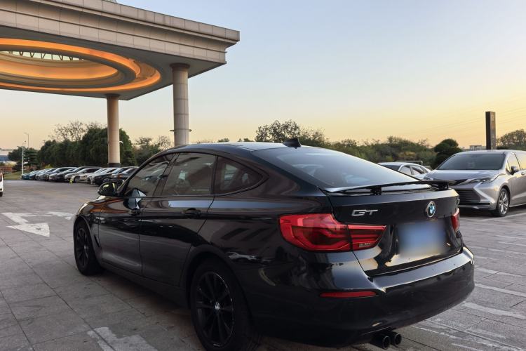 Used BMW 3 Series GT 2017 320i Sport Edition