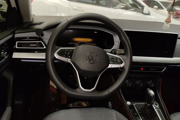 Used Volkswagen Lavida 2023 300TSI DSG Full-Comfort Edition
