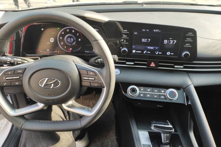 Used Hyundai Elantra 2022 1.5L CVT GLX Elite Edition