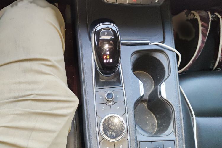 Used Cadillac XT4 2018 28T Two-Wheel Drive Leading Version
