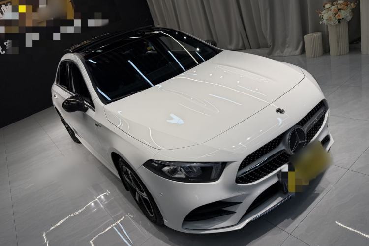 Used Mercedes-Benz A-Class 2022 Revised Version A 200 L Sport Sedan Fashionable Style