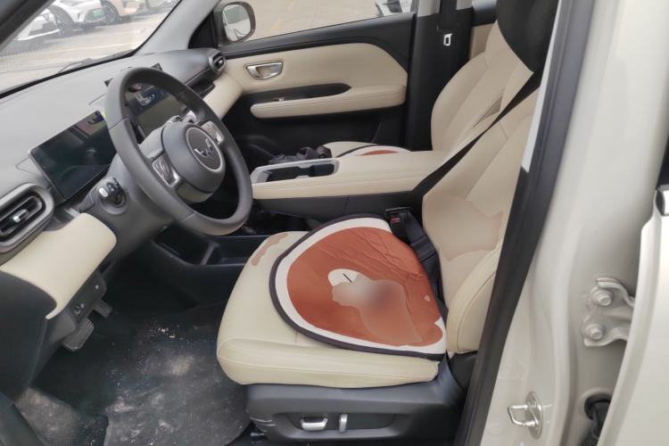 Used Wuling Bingo PLUS 2024 330 km Range Five-Seater Version