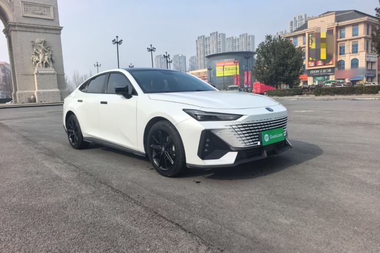 Used Changan UNI-V 2022 1.5T Prestige Version