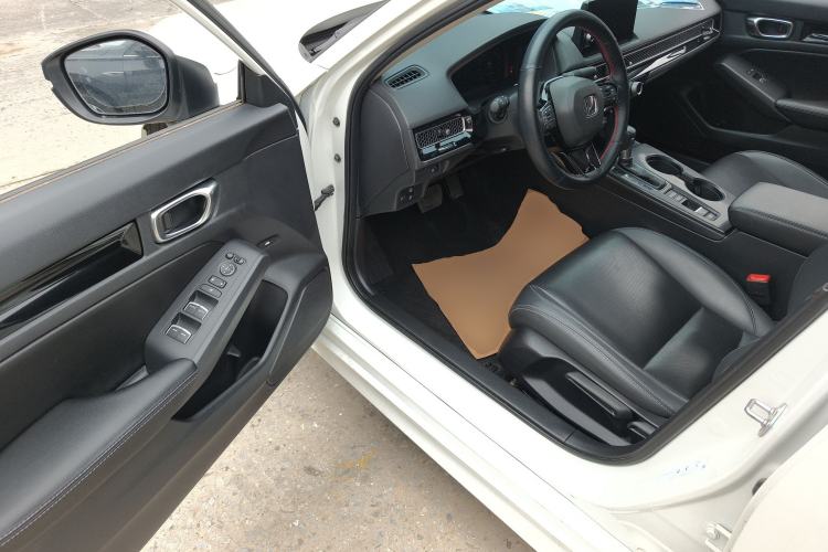 Used Honda Civic 2023 240TURBO CVT Dynamic Edition
