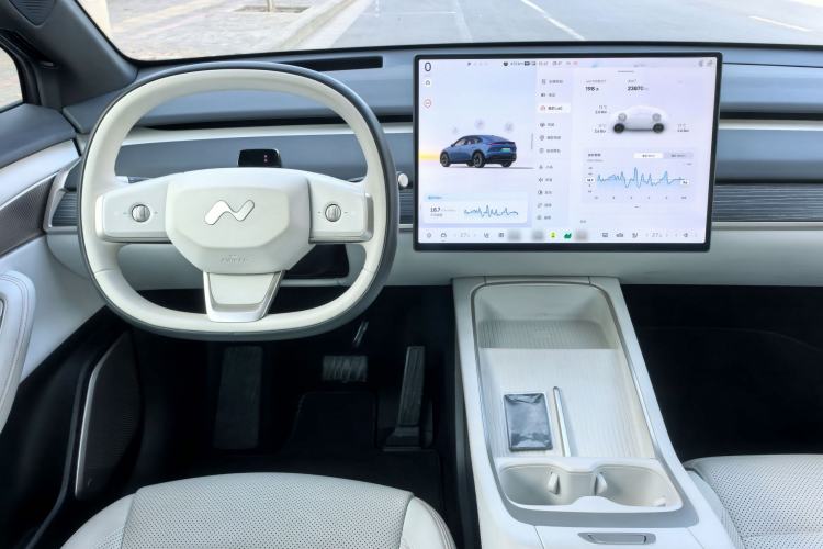 Used ONVO L60 2024 60 kWh Rear-Drive Version
