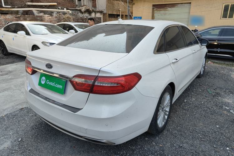 Used Ford Taurus 2017 EcoBoost 245 Fashion Edition