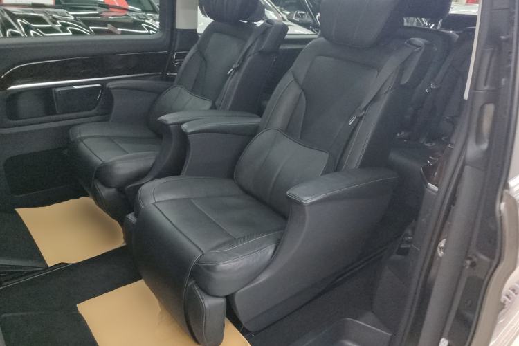 Used Mercedes-Benz V-Class 2017 V 260 L Prestige Extended Edition