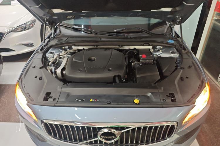 Used Volvo S90 2018 T4 Zhiyuan Edition
