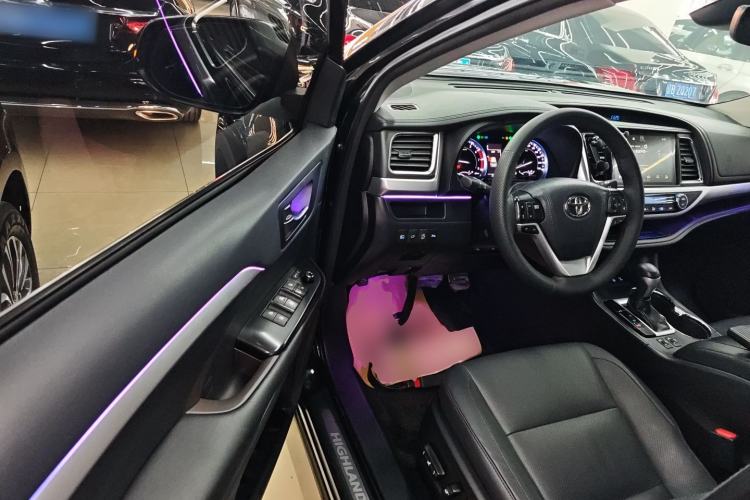 Used Toyota Highlander 2018 2.0T Four-Wheel Drive Prestige Version 7 Seats China VI Standard
