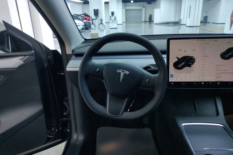 Used Tesla Model Y 2024 Rear-Wheel-Drive Version
